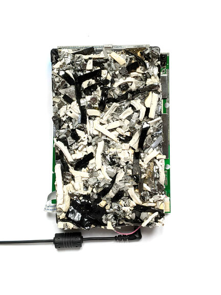 Benjamin Gaulon, "Ultimate Waste Internet Compression and L'Essence Meme, 2020, E-waste sculpture