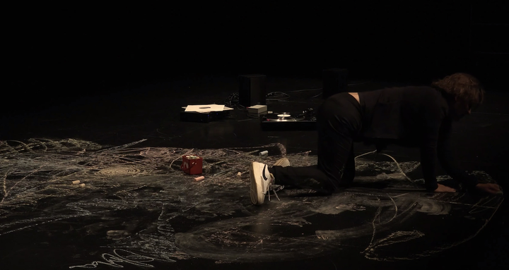 Salomé Voegelin, <i>Uncurating Sound</i>, Performance at EDHEA (École de design et haute école d’art du Valais, Schweiz), 2021 Courtesy: EDHEA