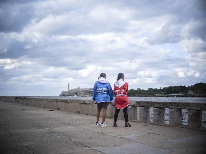 Gözde Mimiko Türkkan, <i>Fight Like a Girl/Pelea Como una Chica</i>, Performance und Filmstill, 2024, Courtesy: PILOT Gallery, Istanbul