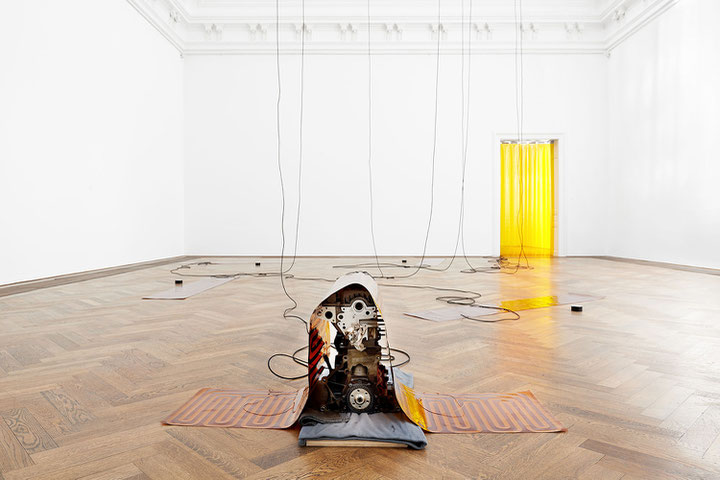 Sam Lewitt, “More Heat Than Light”, Installation view, Weak Local Lineament (MHTL), 2016, Kunsthalle Basel, 2016 Courtesy the Artist, Miguel Abreu Gallery (NY), Galerie Buchholz (Köln/Berlin/NY)