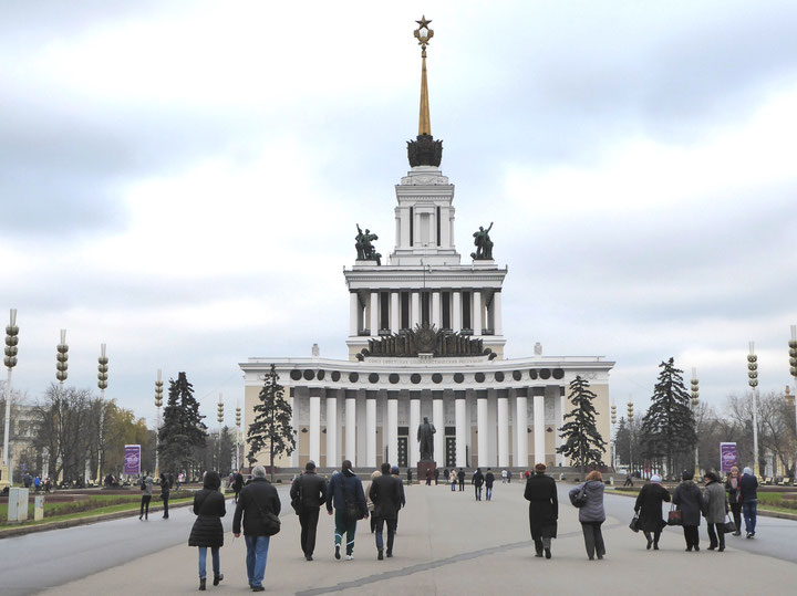 WDNCh Moscow, main pavilion, architects: Shchuko, Stolyarov, 1954, photo: Wolfgang Kil